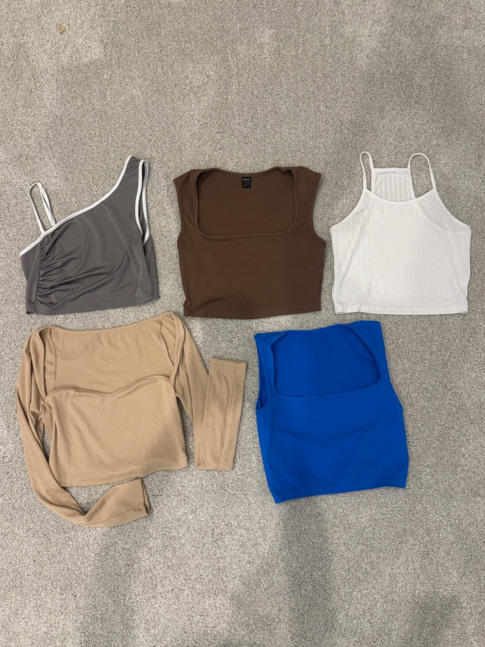 Set of 6 Crop Tops!